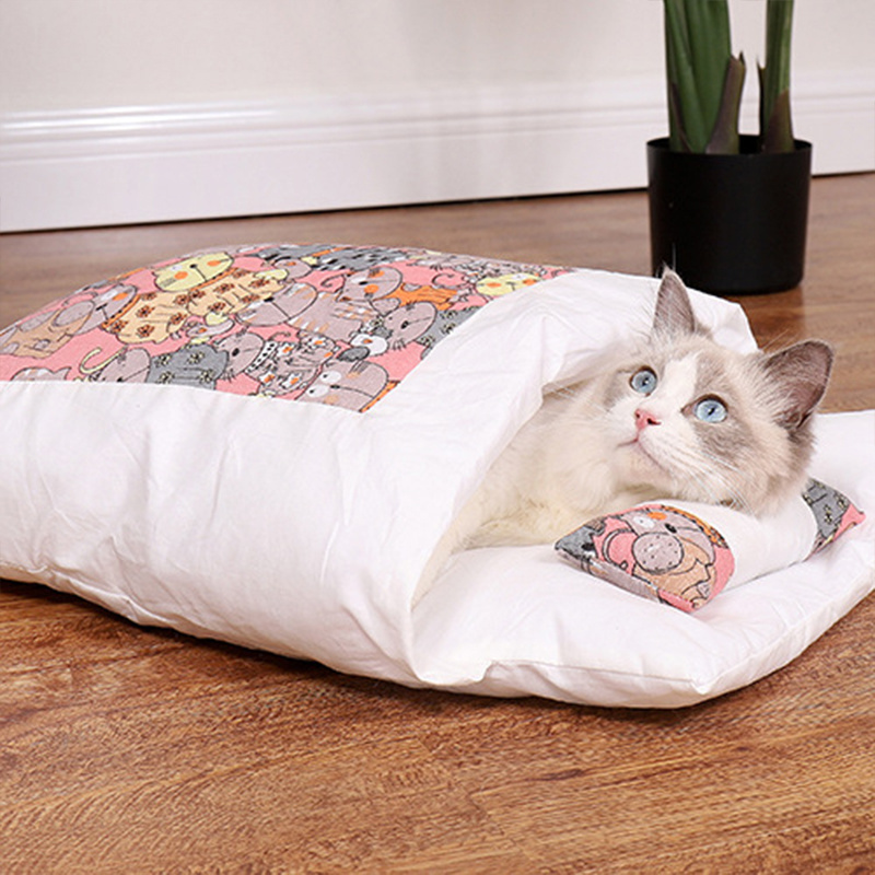 Japanese All-Weather Closed Cat Sleeping Bag Removable And Washable Cat Bed Warm Pet Bed