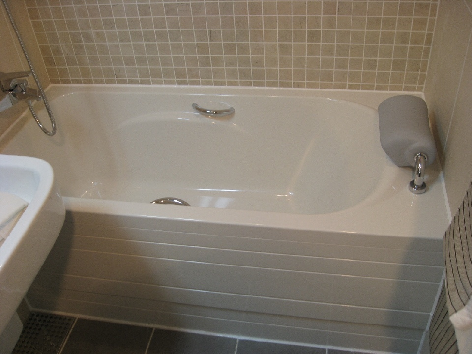 SMC GRP BATHTUB