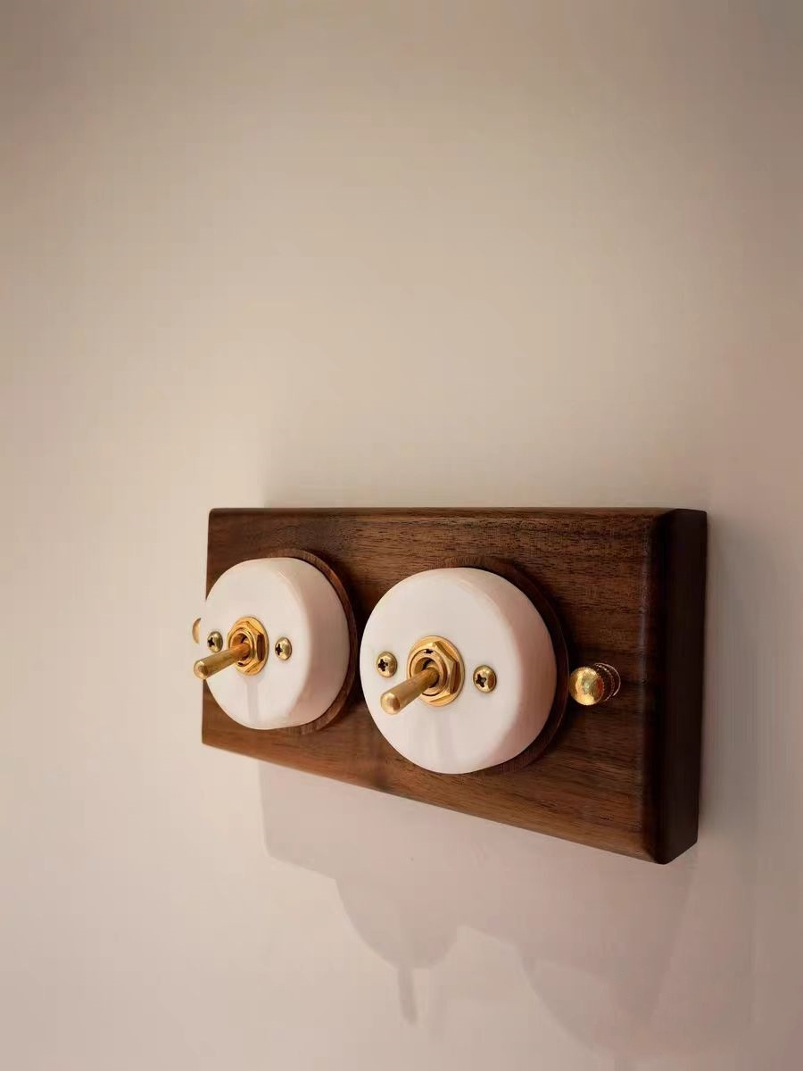 Luxury One Gang Two Way Vintage Surface Mounted Brass Light Switch with Walnut Base