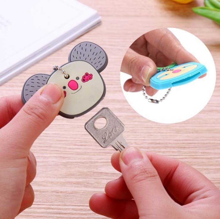 Fashion Customer Design Key Chain Soft PVC Rubber Cartoon Key Cover