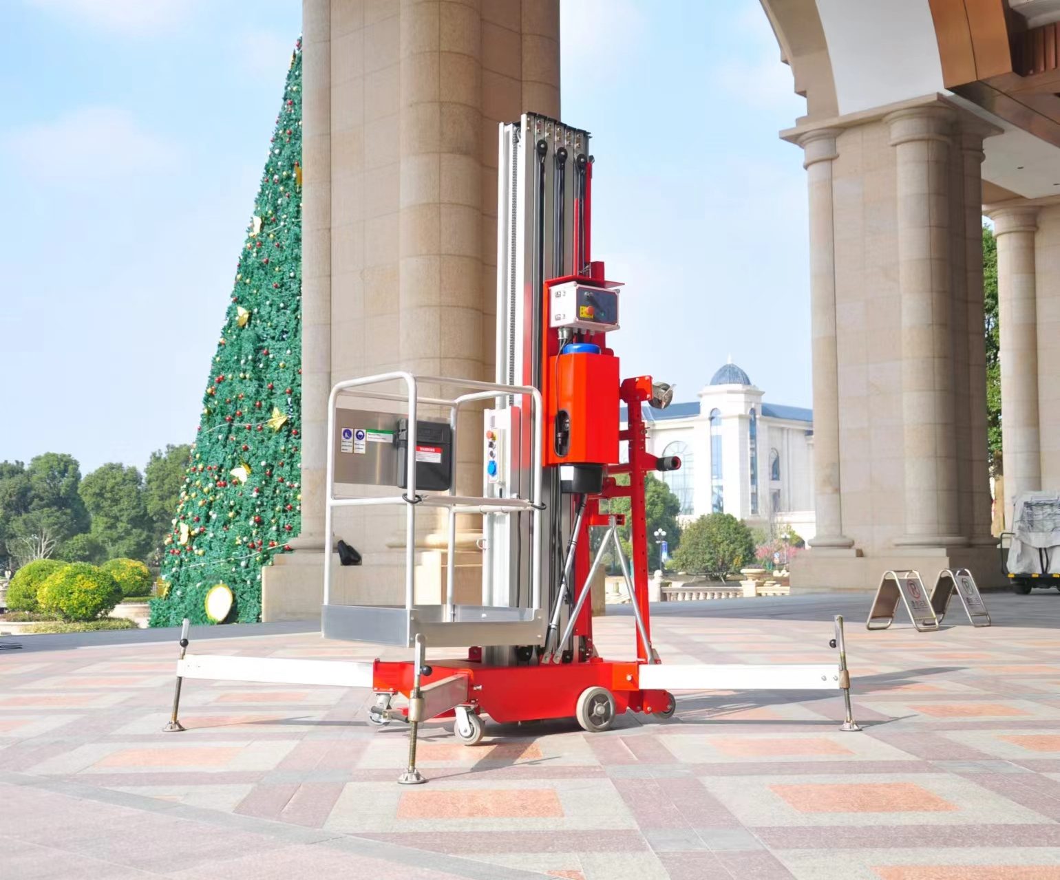 With safety frame 8m, 10m, 12m, 14m electric spar lift aerial work platform