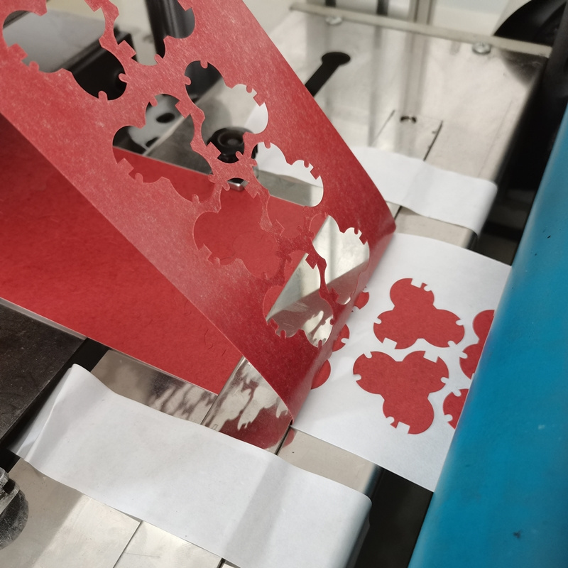 Automatic Paper Sticker Rubber Laminate Flat Die Cutting Machine