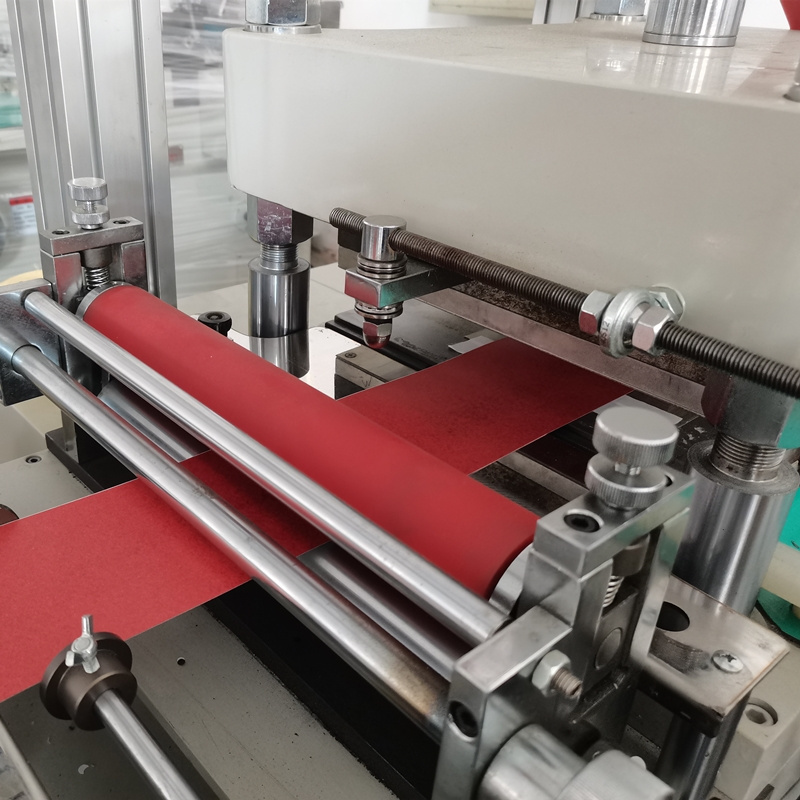 Automatic Paper Sticker Rubber Laminate Flat Die Cutting Machine