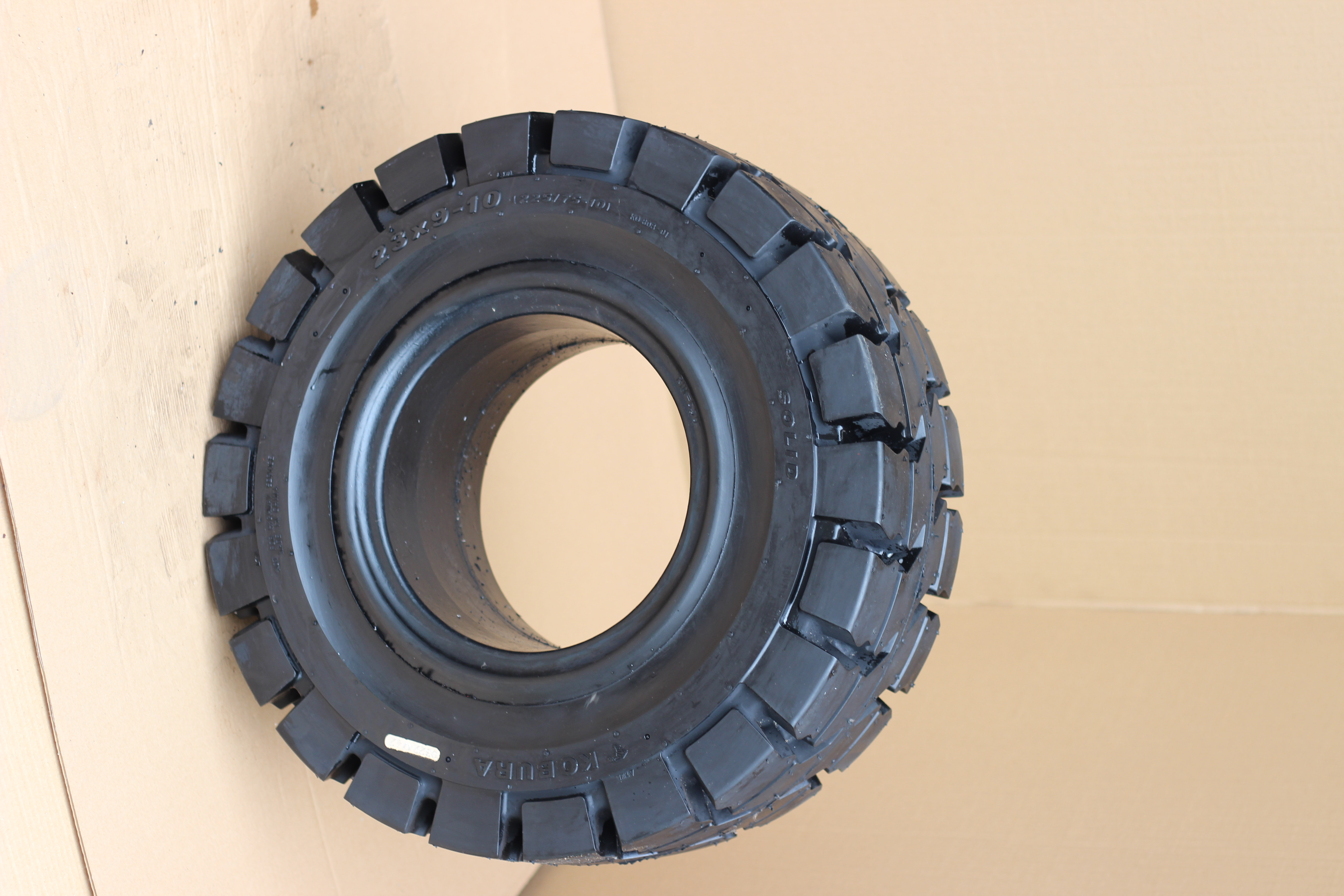 Factory Supply Solid Tires 10 Inch Tire Rubber Wheels 23x9-10 200/50-10 6.50-10 18X7-10 Forklift Tires