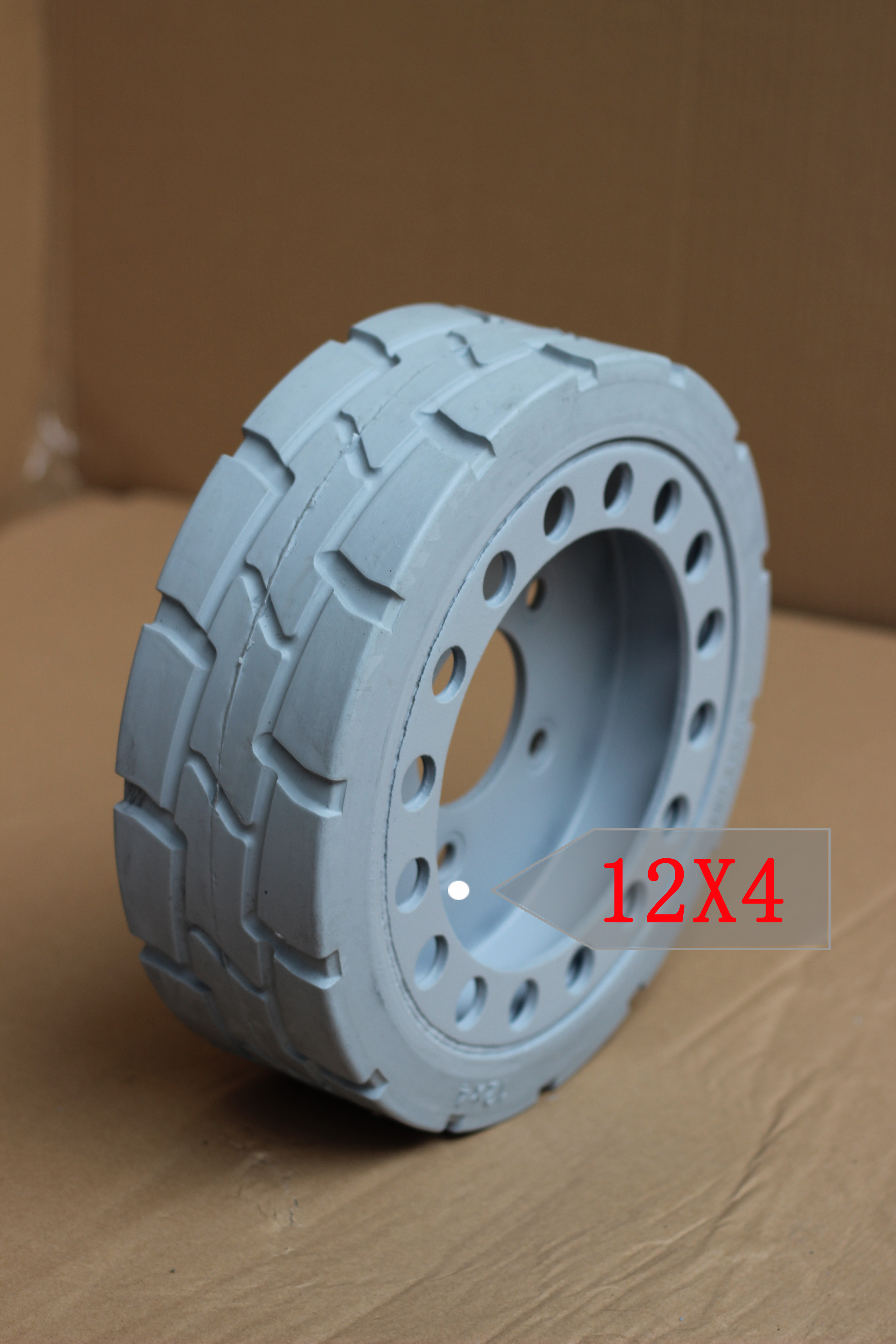 KOBURA Brand scissor boom lift parts 200-8 12x4 non marking solid gray tires  for skyjack JLG Dingli Haulotte