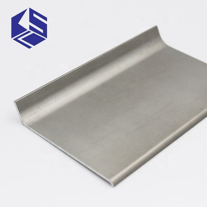 Flawless aluminum baseboard skirting board