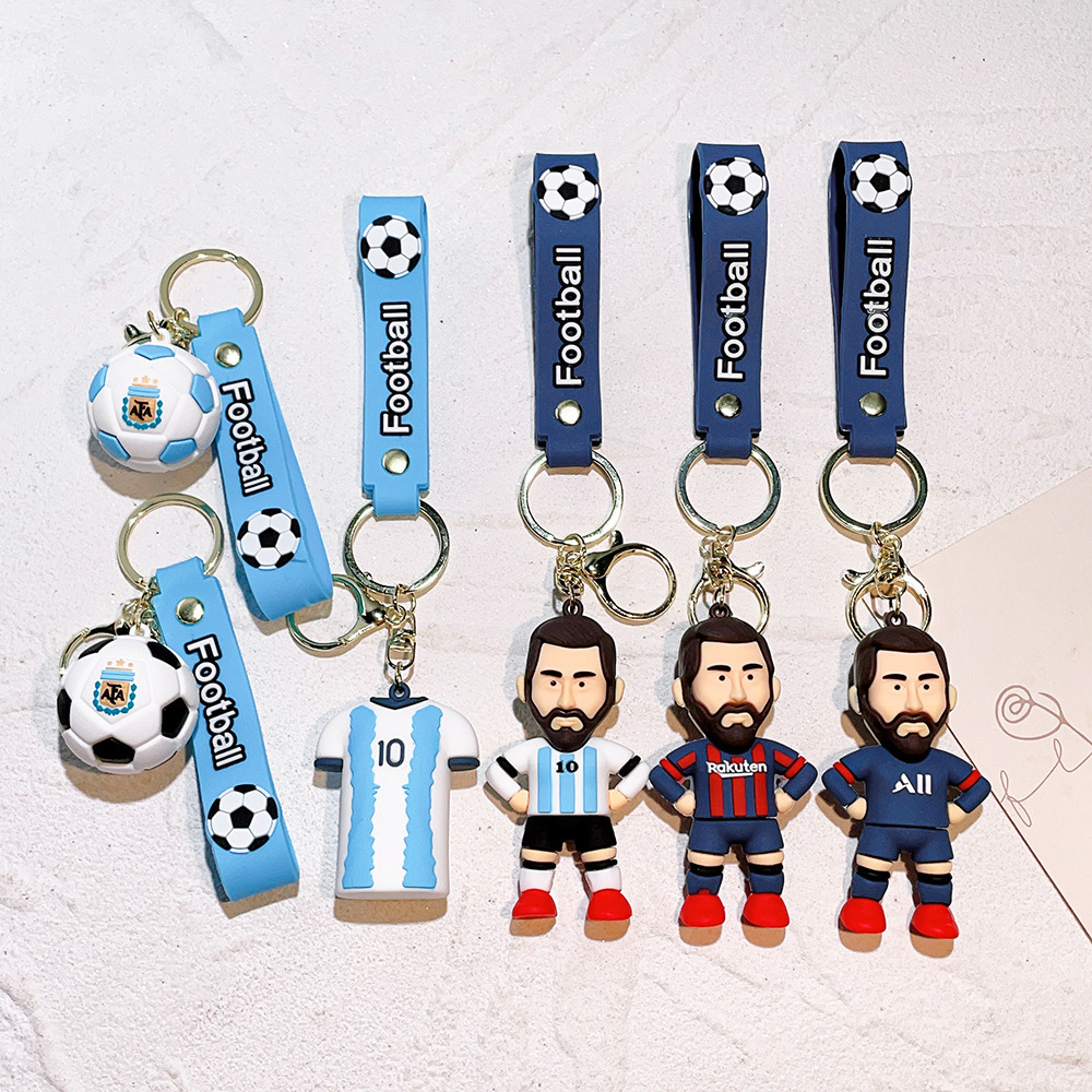 Popular star Messi plastic lakers football keychain 3D pvc soft rubber keychain for decoration