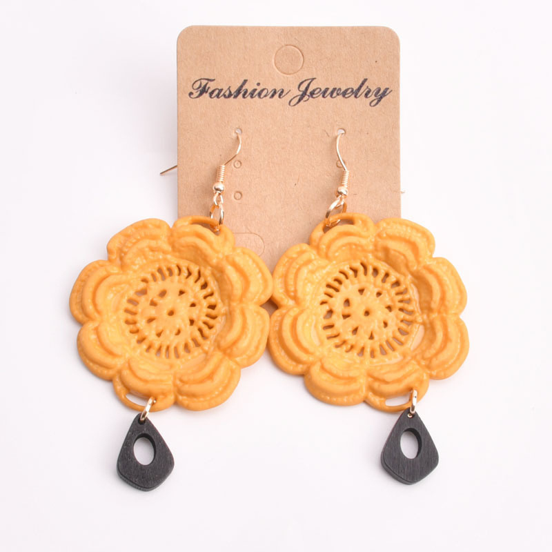 Hot Sell Trendy  Statement Lightweight Multiple Leaf Laser Cut Wooden Dangle Earrings For Women Jewelry