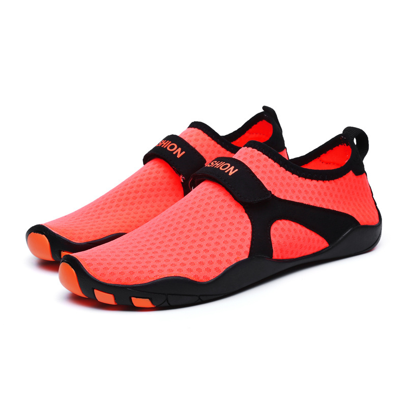 Wholesale Beach Sport Summer Inflatable Yoga Skin Barefoot Anti-slip Walking Sock Aqua Walk On Water Shoes For Men