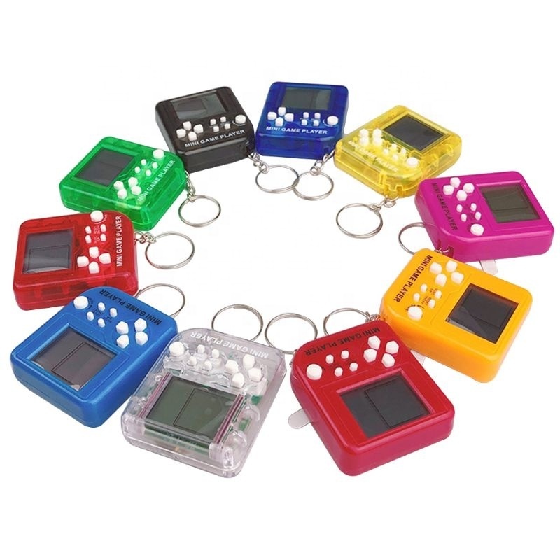 Popular Mini Handheld Key Chain Game Player Portable Game Console Toys for Kids Children Education Classical 26 Games Gamepad