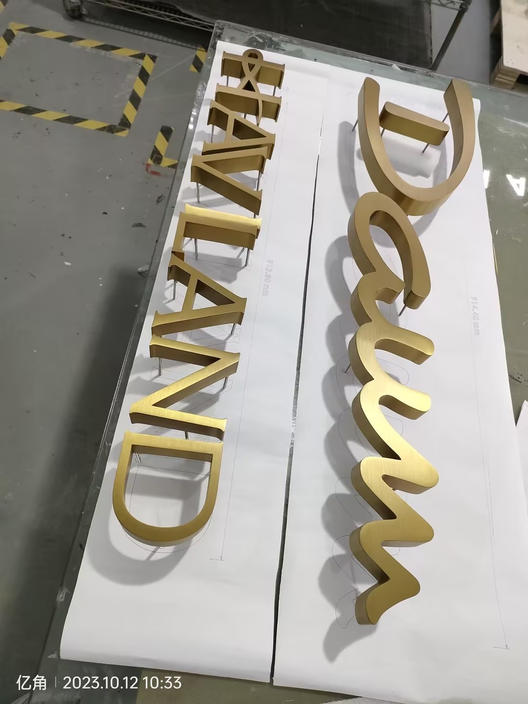 Custom 3D Fabricated Metal Channel Letter Silver or Gold Brushed Stainless Steel Letter Sign for Business Logo