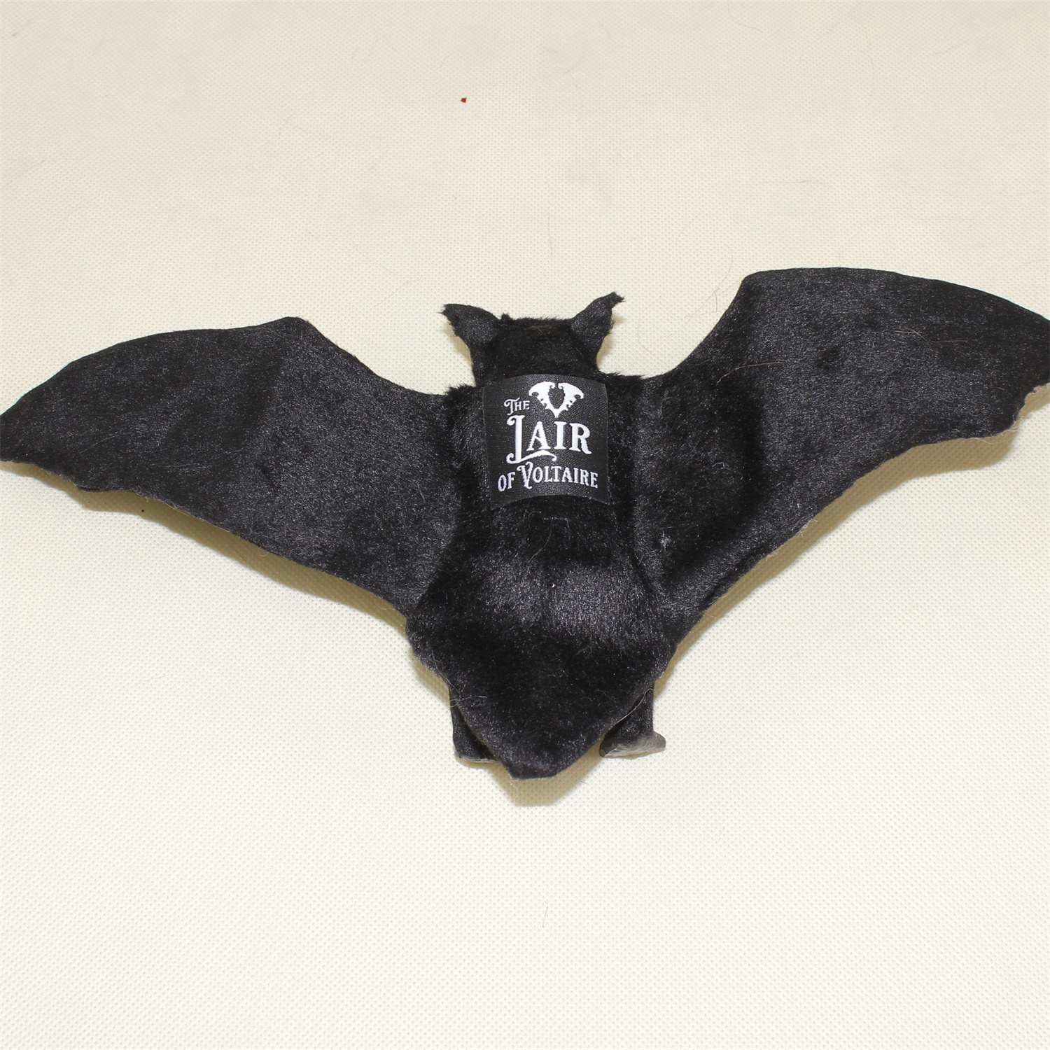 Simulated Bat Party ornaments Small Animal Model Crafts Artificial Fur Realistic Bat Halloween Decoration