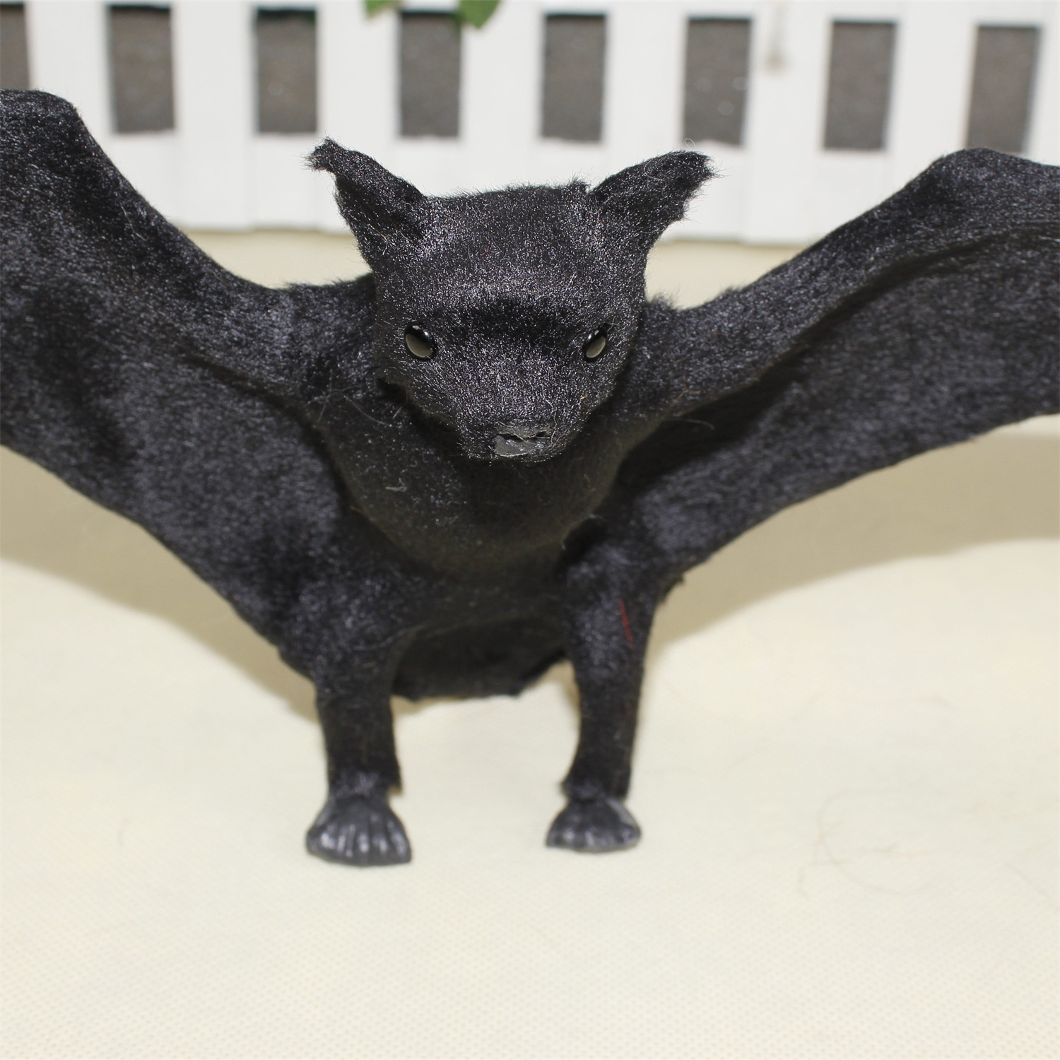 Simulated Bat Party ornaments Small Animal Model Crafts Artificial Fur Realistic Bat Halloween Decoration