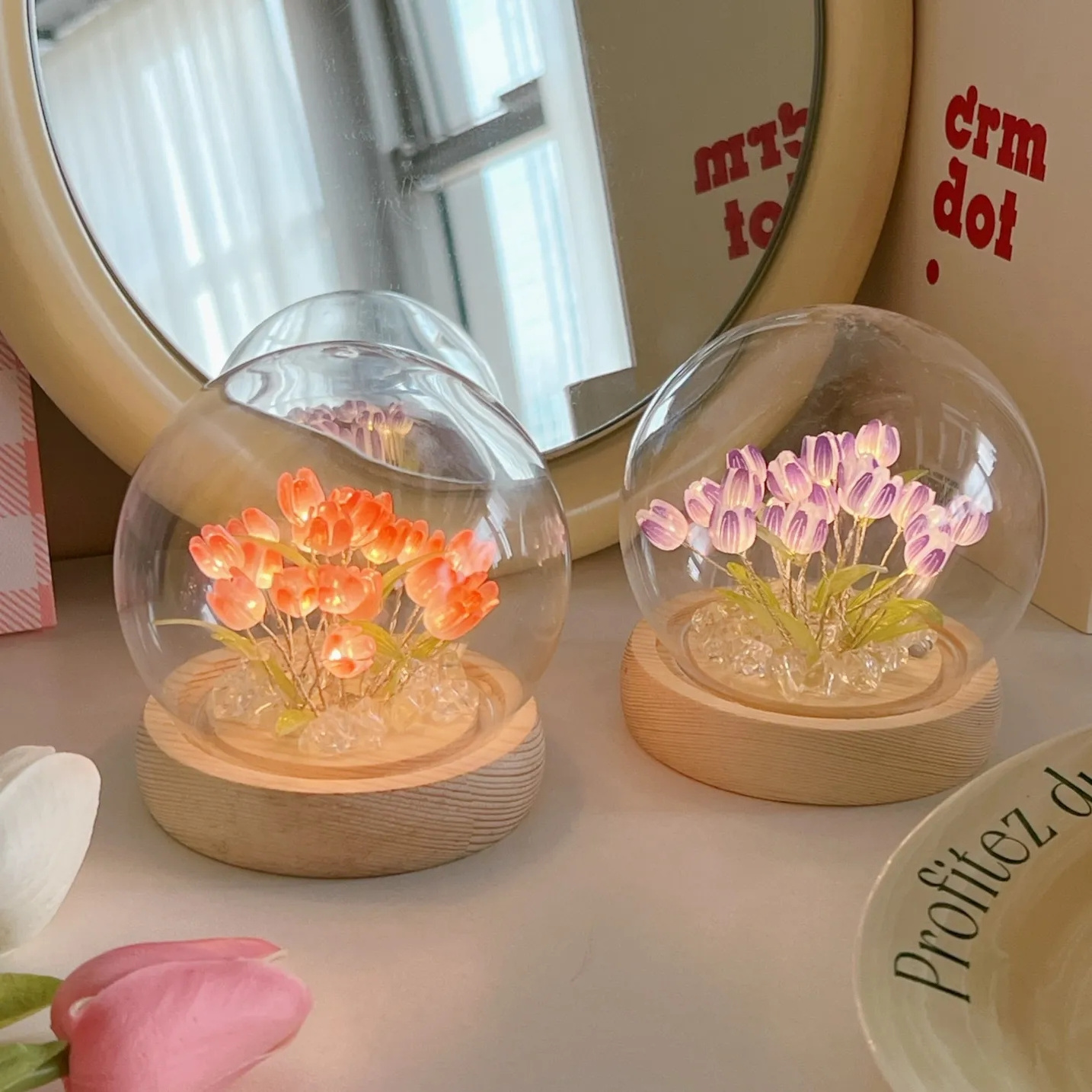 Hot Sale Creative Bedroom Decoration Dome Led Glass Flower Lampara De Tulipan for Gift