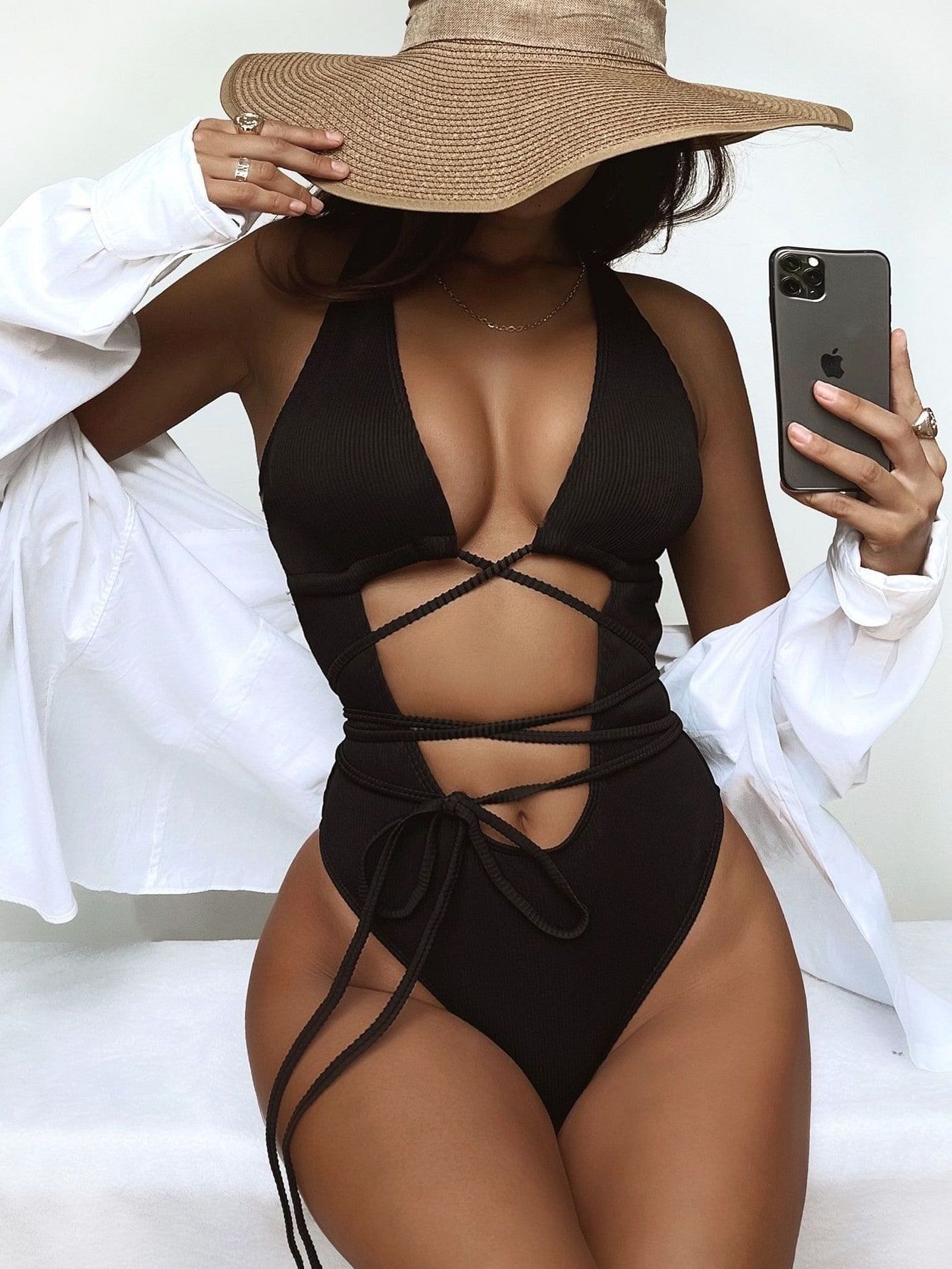 Sexy Beachwear 2022 Bandage Hollow Out Hot Girls Bathing Suits One Piece For Women Swimsuit