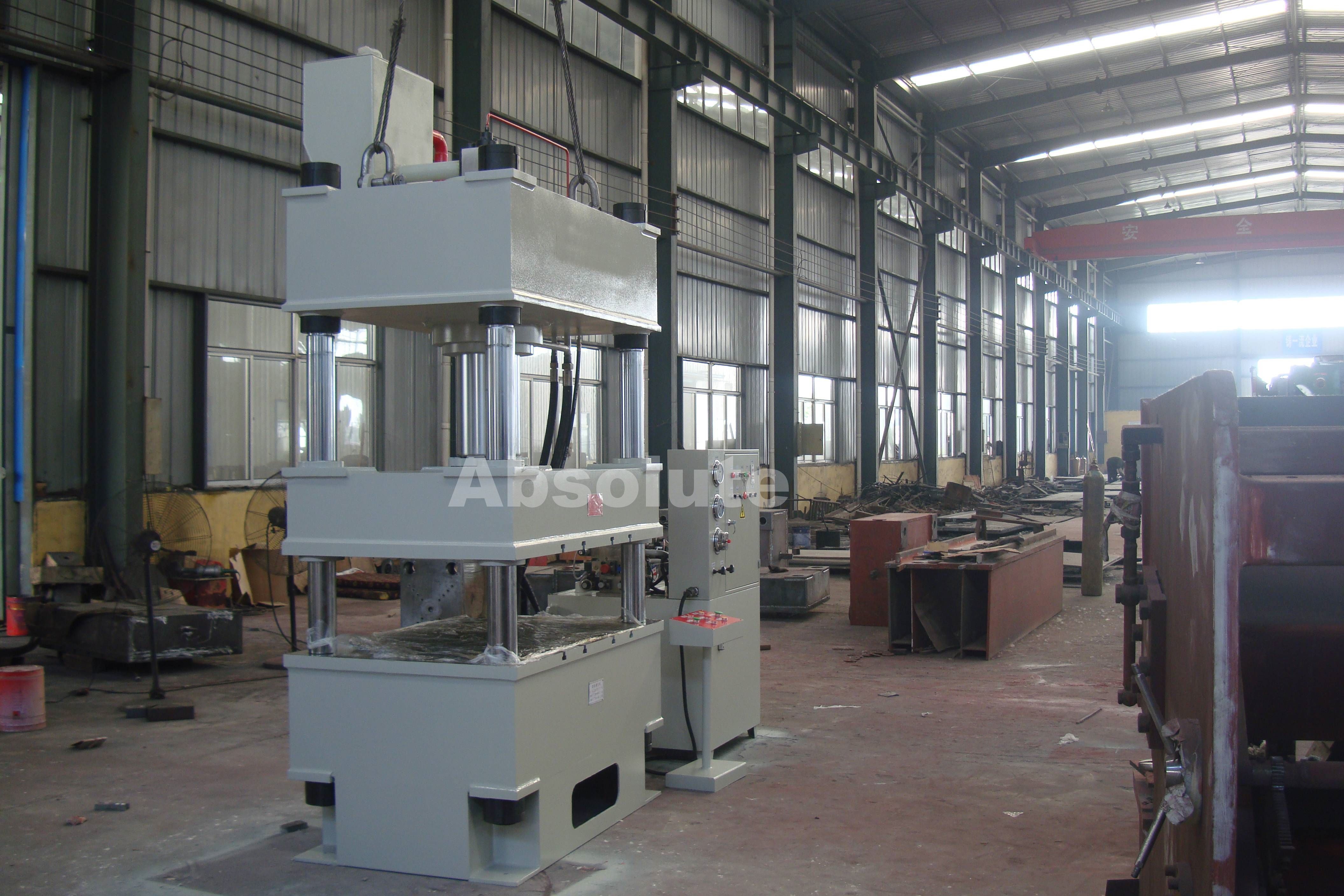 500 Tons Hydraulic Press: Mold for Pallet, MDF Board, Track Pin, Metal Folder, Multi-Function Machine