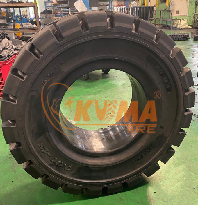 Solid Tire 300-15 Cheap Price From Vietnam