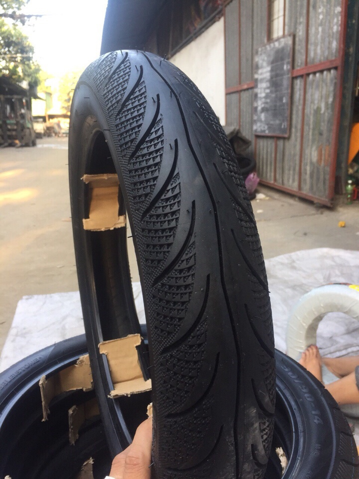 DIAMOND MOTORCYCLE TIRE (2.25, 2.50, 2.75)-17, KUMA TIRE MADE IN VIETNAM