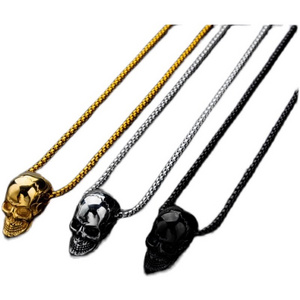 Europe and the United States stainless steel skull necklace punk men simple alloy pendant