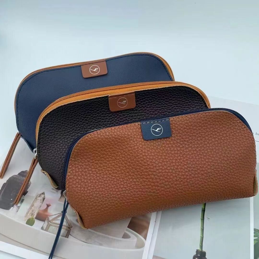 Customized logo Airline Amenity kit bag high class pouch with Travel sets PU leather makeup bag for Lufthansa business class