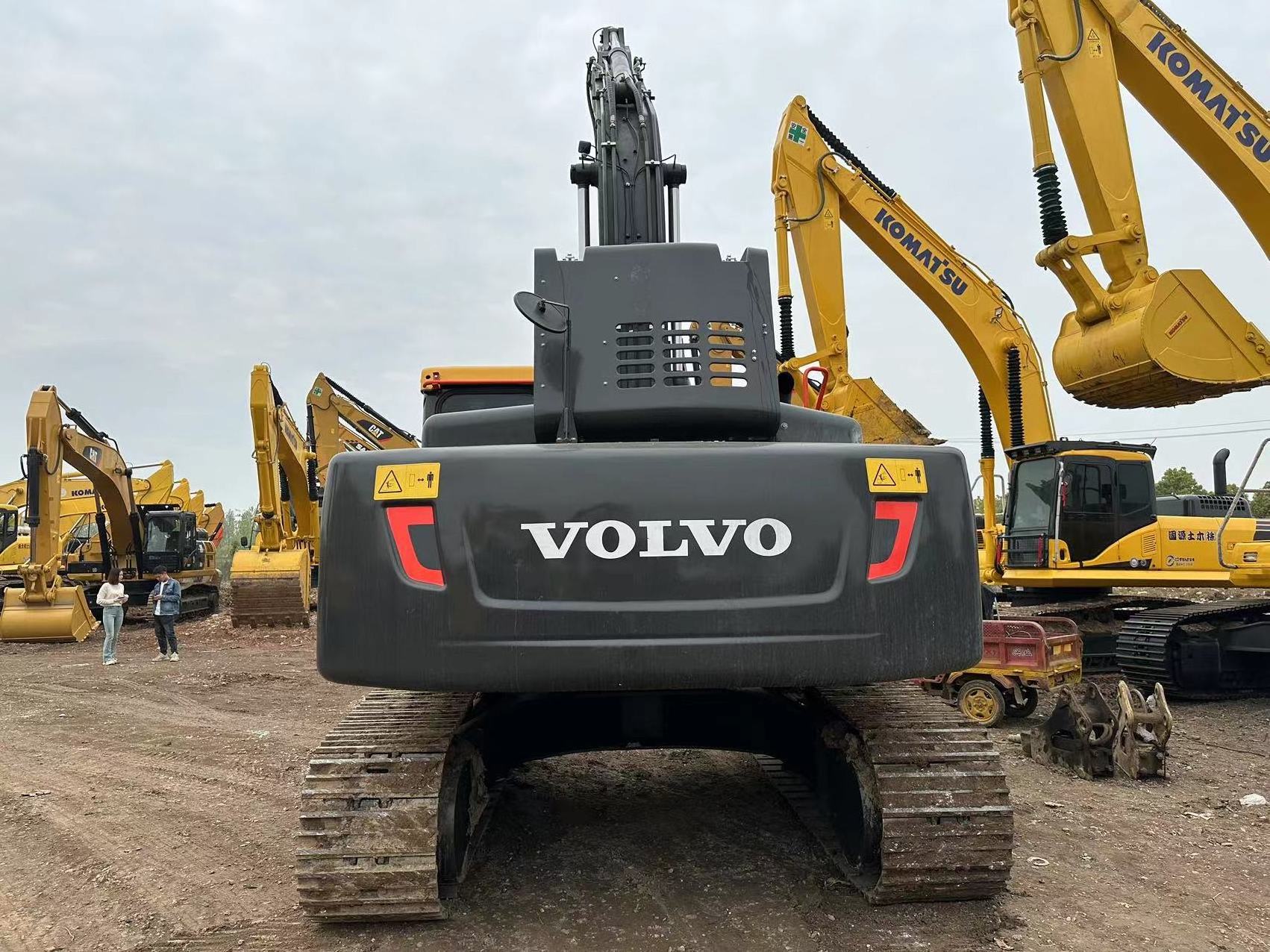 New Arrival Volvo 29 Tons Crawler Hydraulic Digger Used Excavator Price Used EC290 Large Earthwork Machine Excavator for Sale