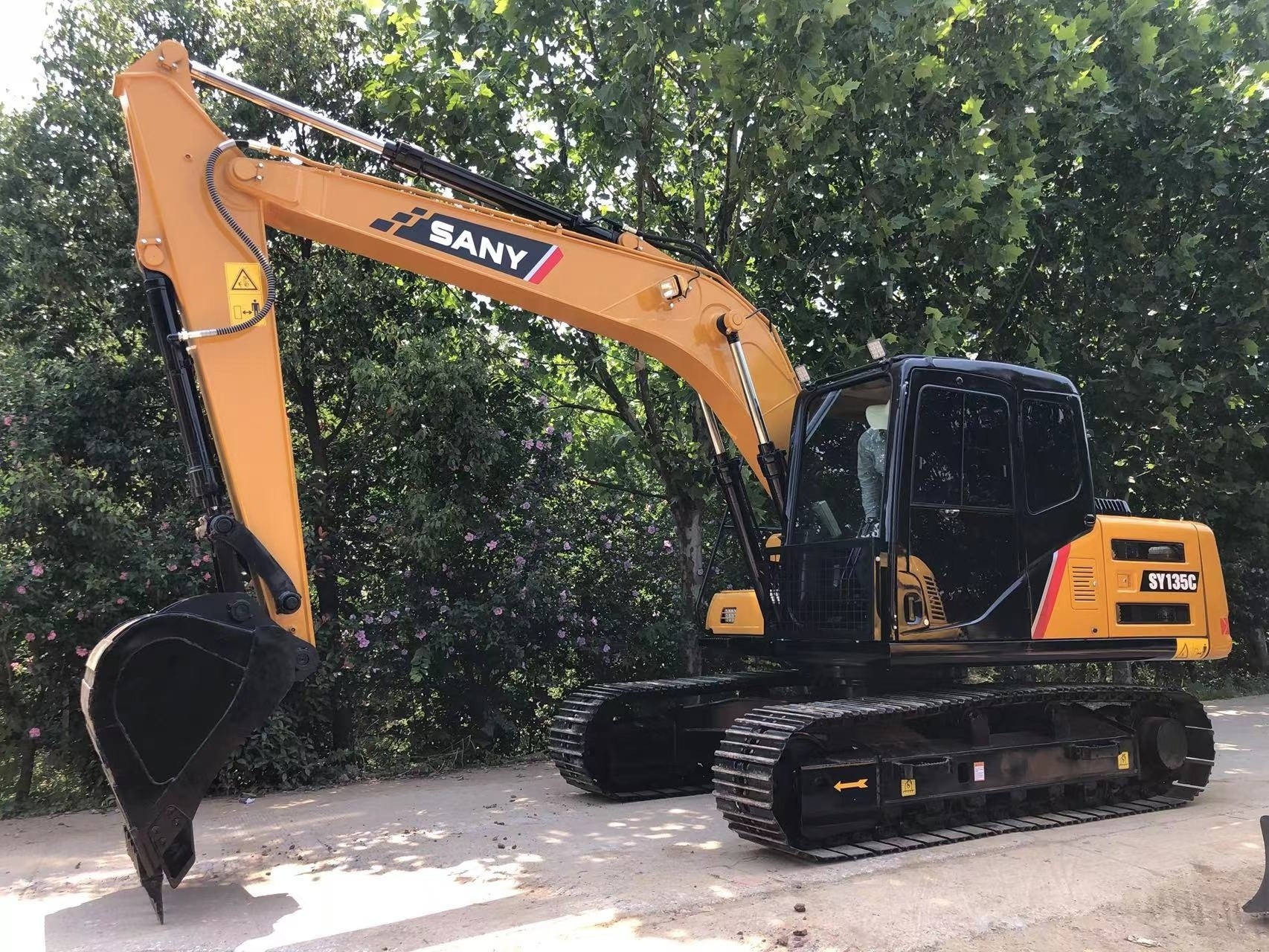 Original 13 ton excavator sy135c sy135c-8S good condition second hand excavator hydraulic crawler excavator