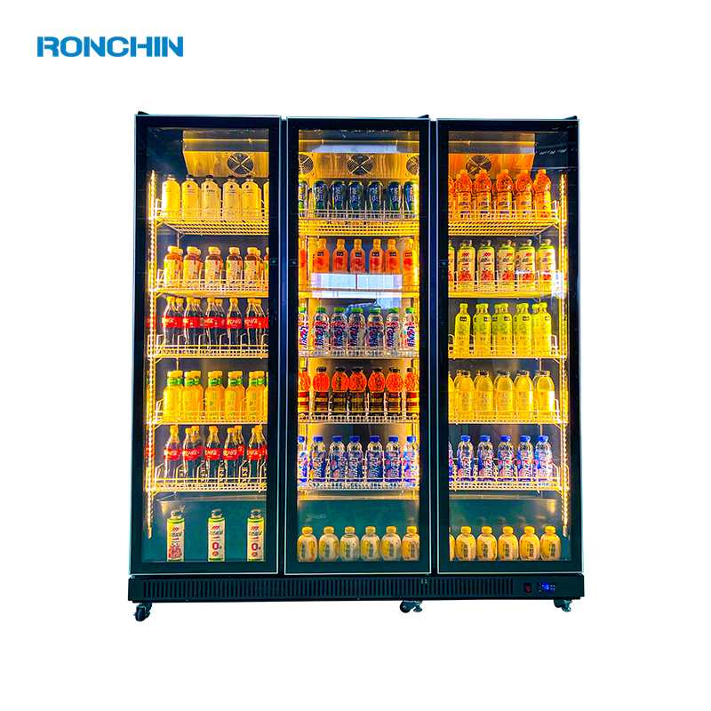 Commercial stores supermarkets use vertical 3-door display freezers for supermarket