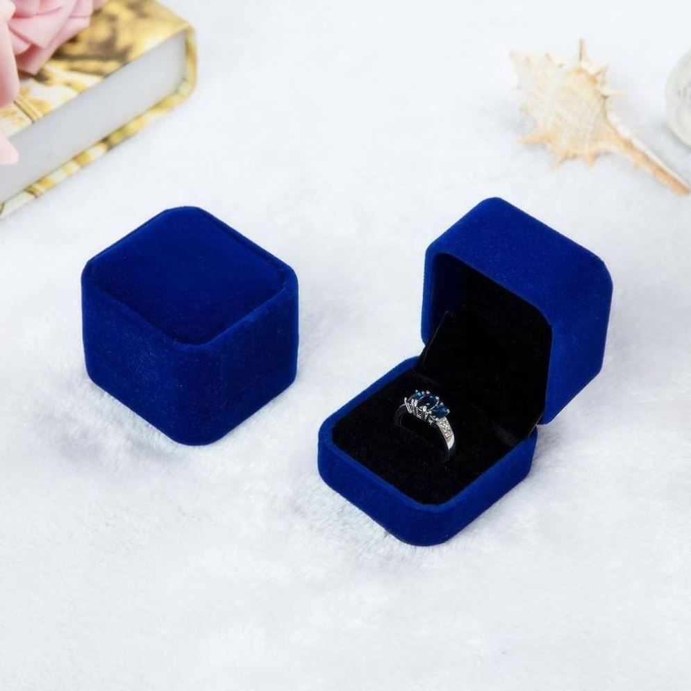 Hot Style Ring Box Velvet Wedding Ring Case Jewelry Gift Box for Proposal Engagement Wedding