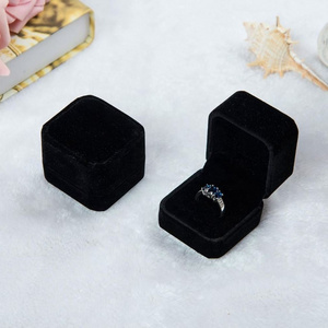 Hot Style Ring Box Velvet Wedding Ring Case Jewelry Gift Box for Proposal Engagement Wedding