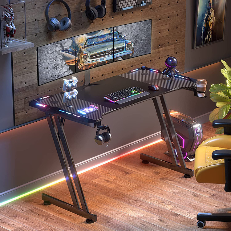 High Quality Gamer Computer Table PC Gaming Desk Best Gaming Desk gaming pc table