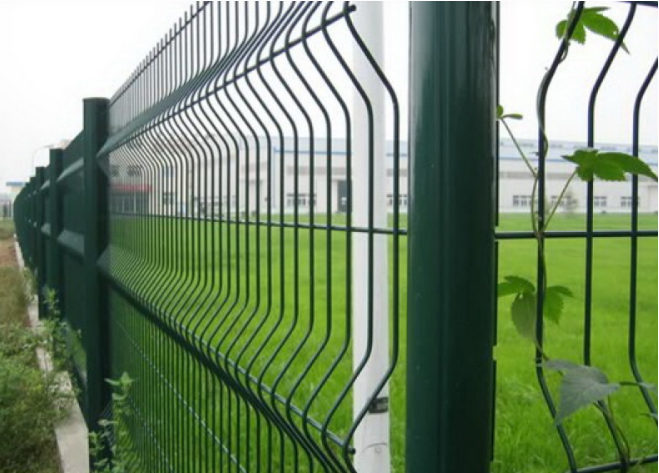 PVC Vinyl coated welded wire mesh fence  3D home use garden fence