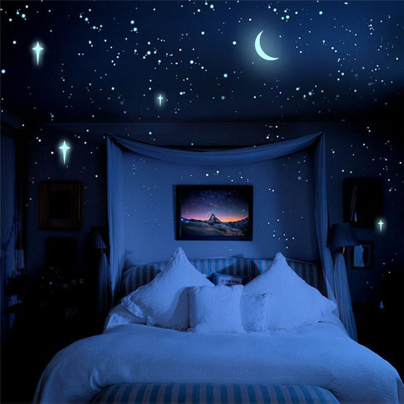 Creative Luminous Stickers For Room Wall Moon Stars Cross Glowing Wall Mural Cartoon Home Decoration For Kid's Room Wallpaper