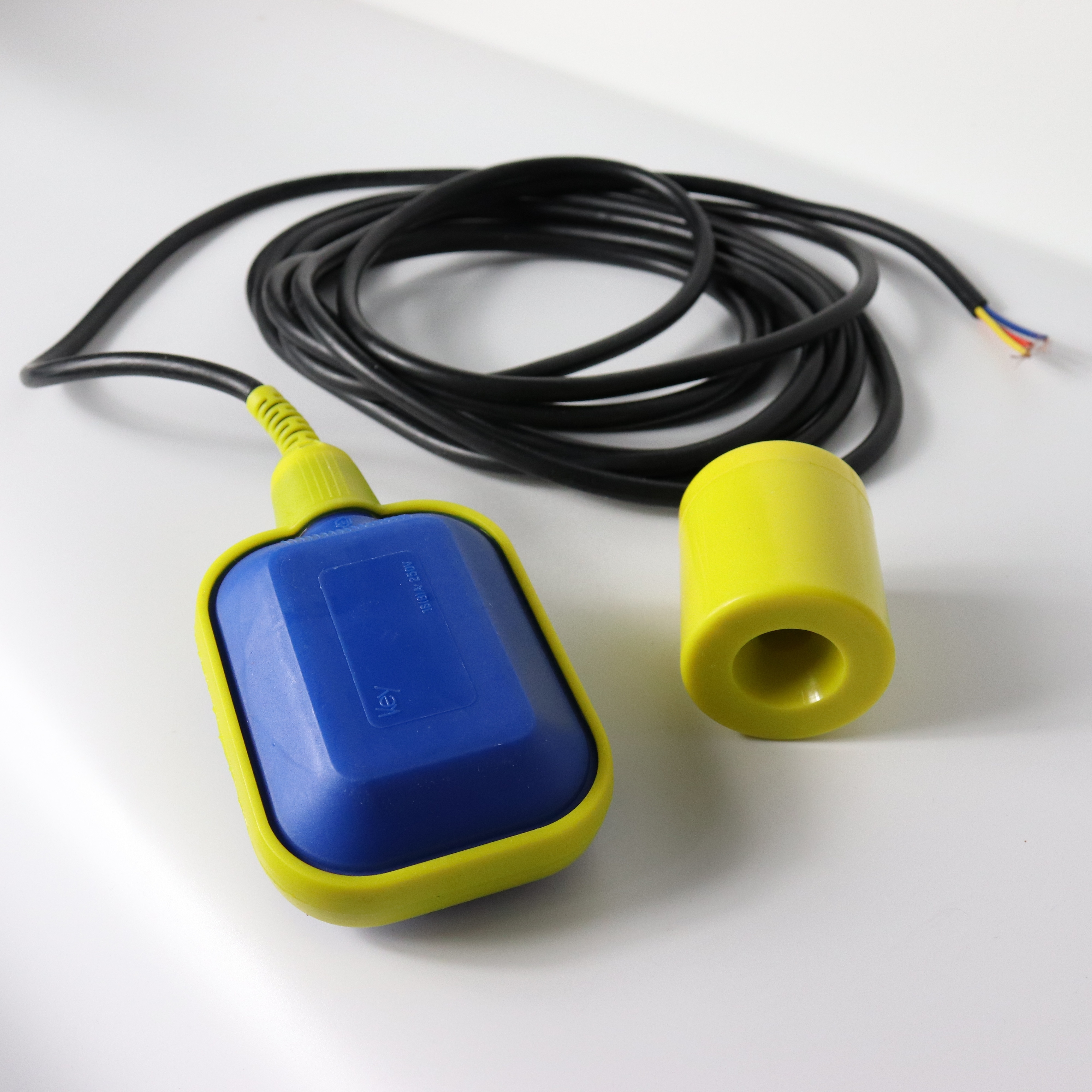 Apure Ultrasonic Water Tank Level Sensor for Wireless Digital