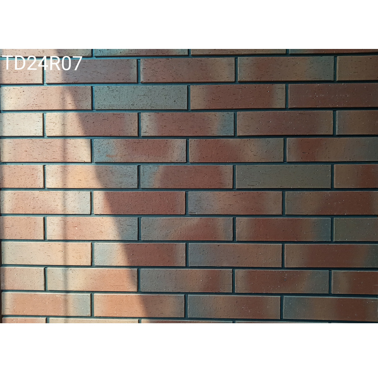 High quality light weight fireproof thin clay bricks wall cladding wire cutting terracotta brick tile 240x60 red brick veneer