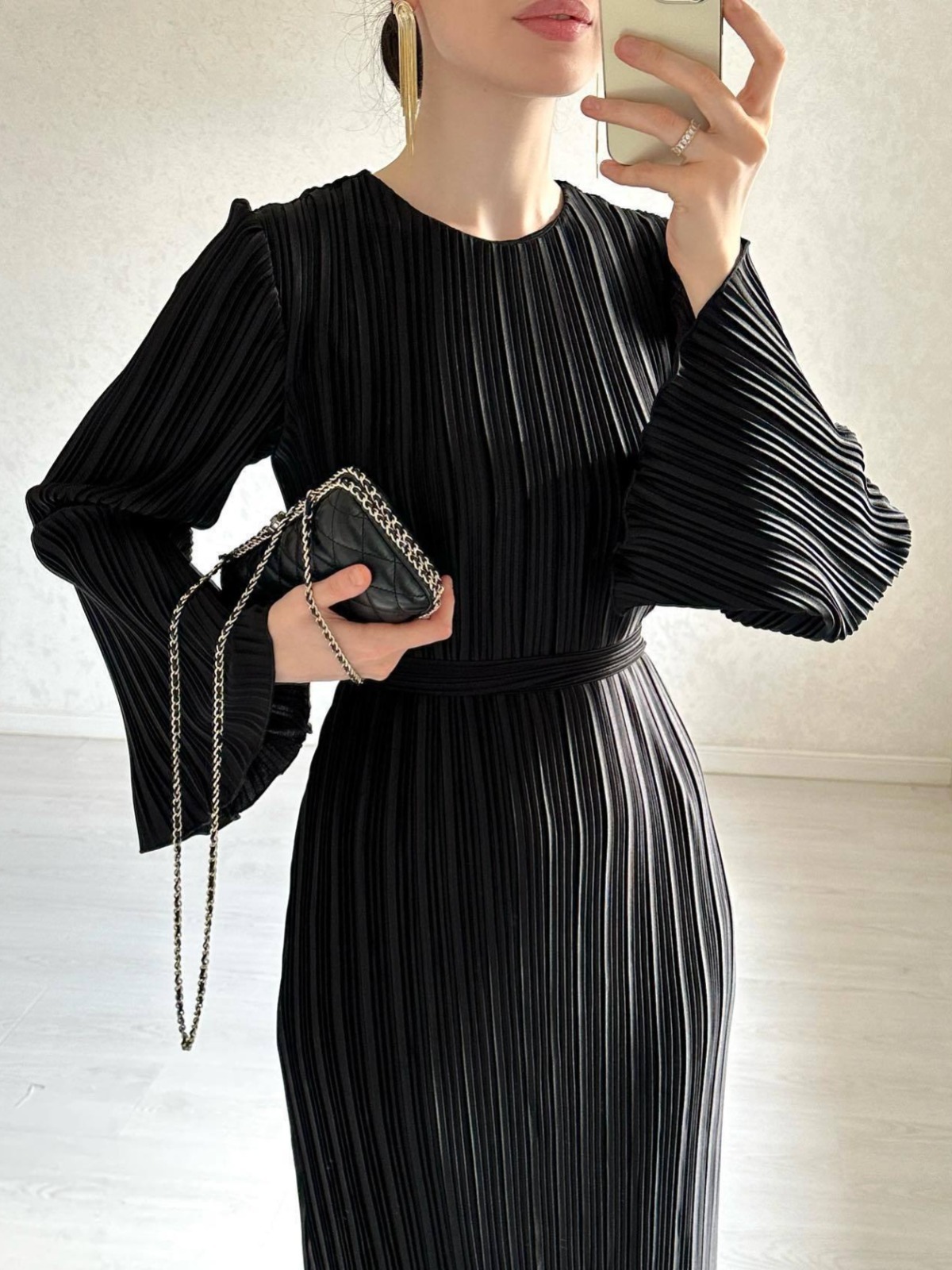 Factory Supply 2024 Spring New Pressure Pleat Flared Sleeve Maxi Dress Ladies Muslim Turkish Long Sleeve Muslim Evening Dress