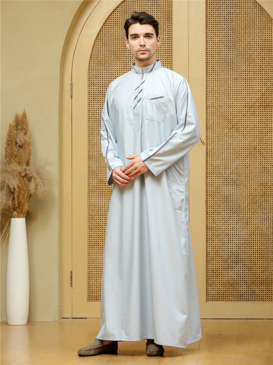 9004  kuwii 2021 New Design Simple Muslim Embroidered Men's Robe  daffah thobe men abaya islamic clothing al aseel thobe