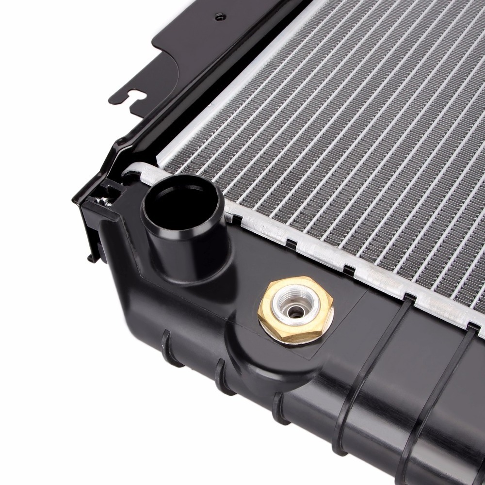 Coolant Radiator  WL21-15-200B/ WL21-15-200A/XM348005AB/ XM348005AA For Nissan B2500