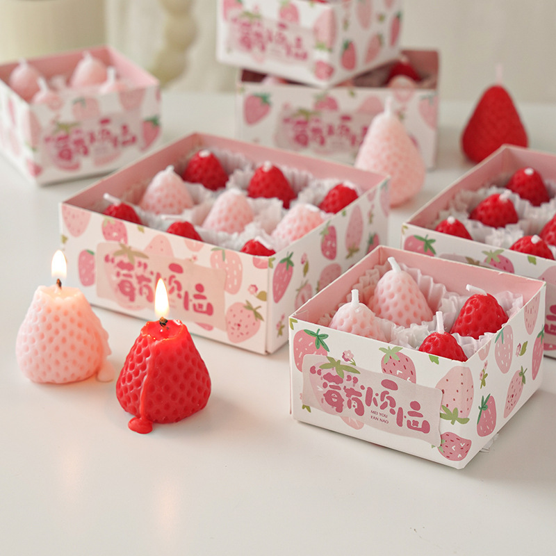 Wholesale Strawberry Fruit Cake Dessert Shaped Aroma Candle Vessels Flavored Mini Scented Candles Gift Set For Wedding Home Deco