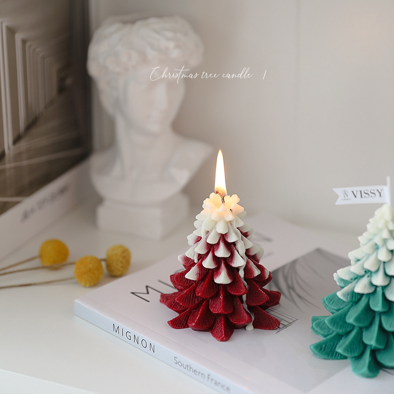 Luxury Private Label Christmas Tree Shaped Candles Fragrance Scented Candles Gift Box for Christmas Home