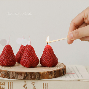 Romantic Love Fruit Strawberry Shaped Scented Candles Aromatic Candles Velas Aromatica for Home Decoration Wedding