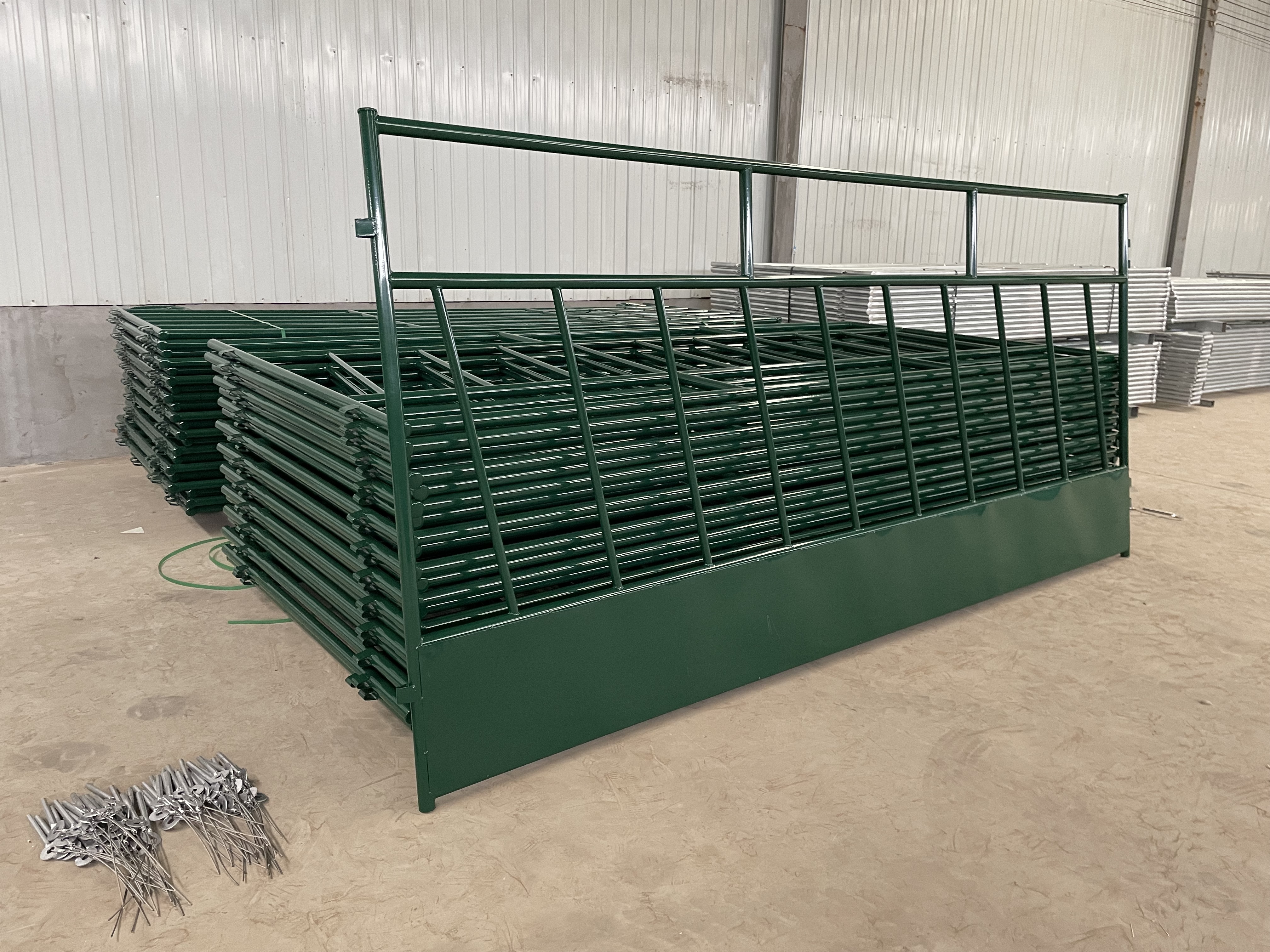 Galvanized 12 ft. 6-Bar Economy Corral Panel  Cattle Livestock Farm Horse Sheep Yards Panels Fence Frames Gates