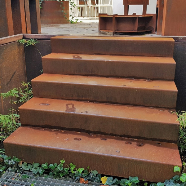 Modern Weathering Steel Garden Steps Outdoor Portable Metal Stairs