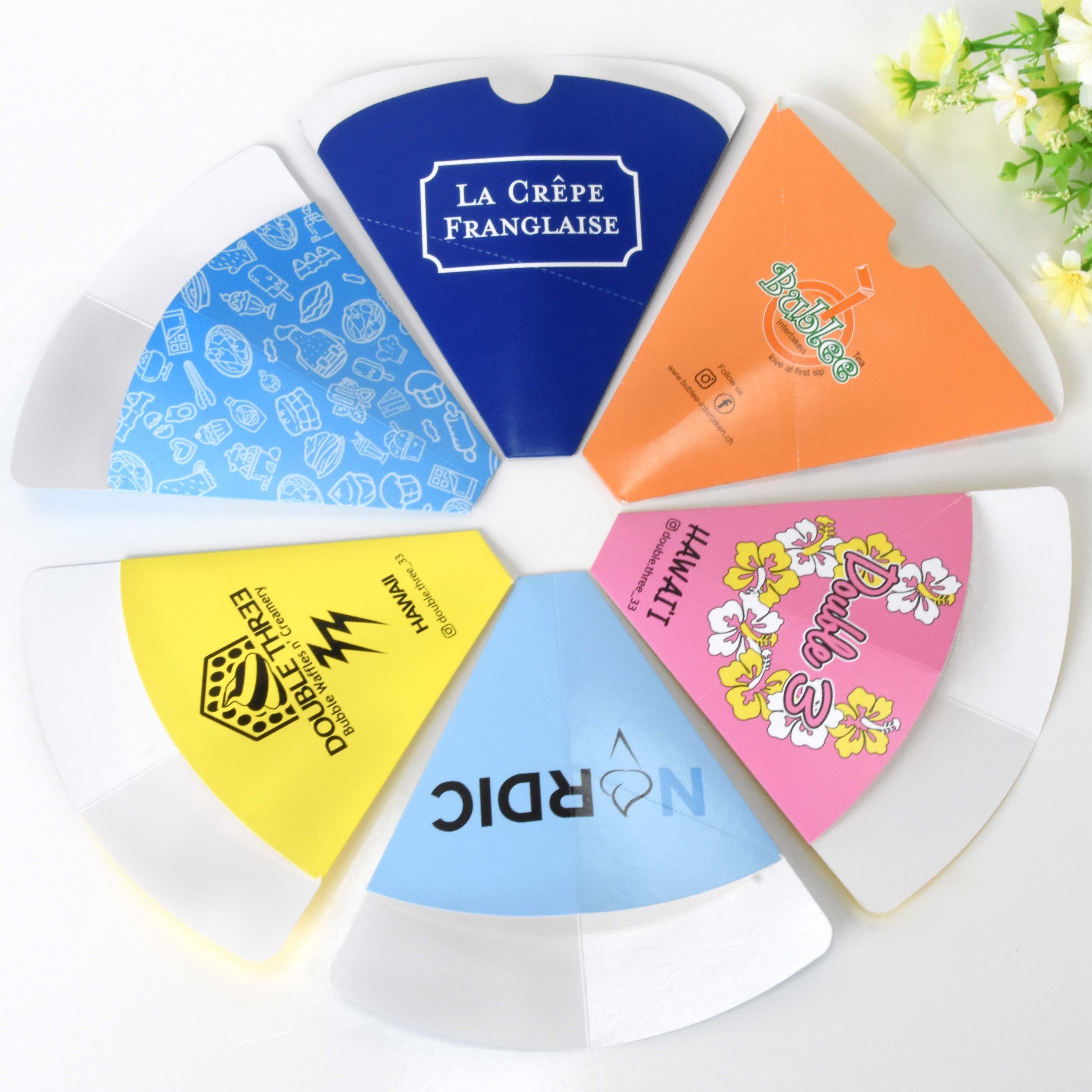 Disposable Egg Waffle Packaging Box Custom Paper Crepe Paper Board Cone Holder