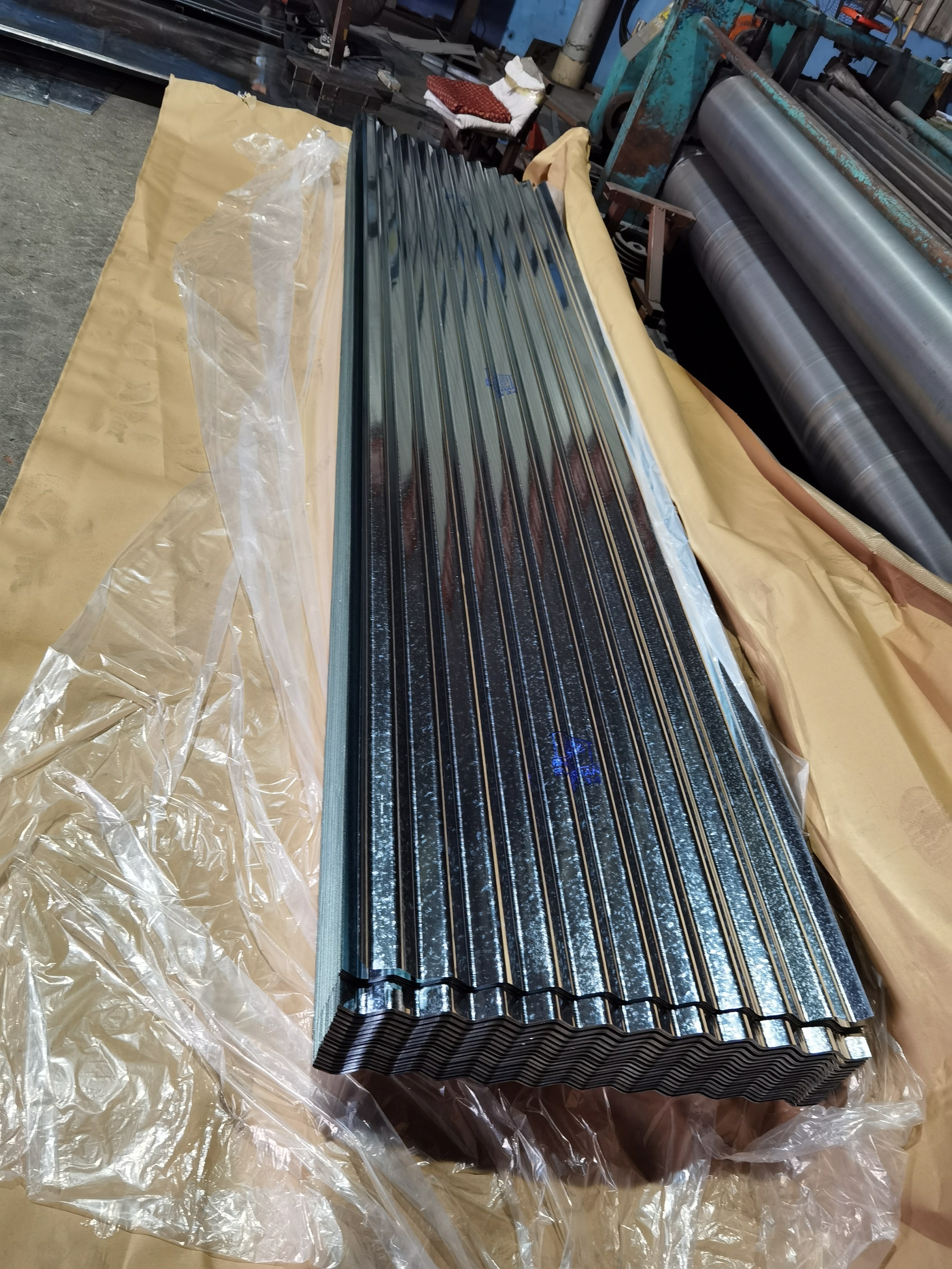 Thickness 0.125- 0.6mm Galvanized Aluzinc Coated Corrugated Steel Roofing Sheet