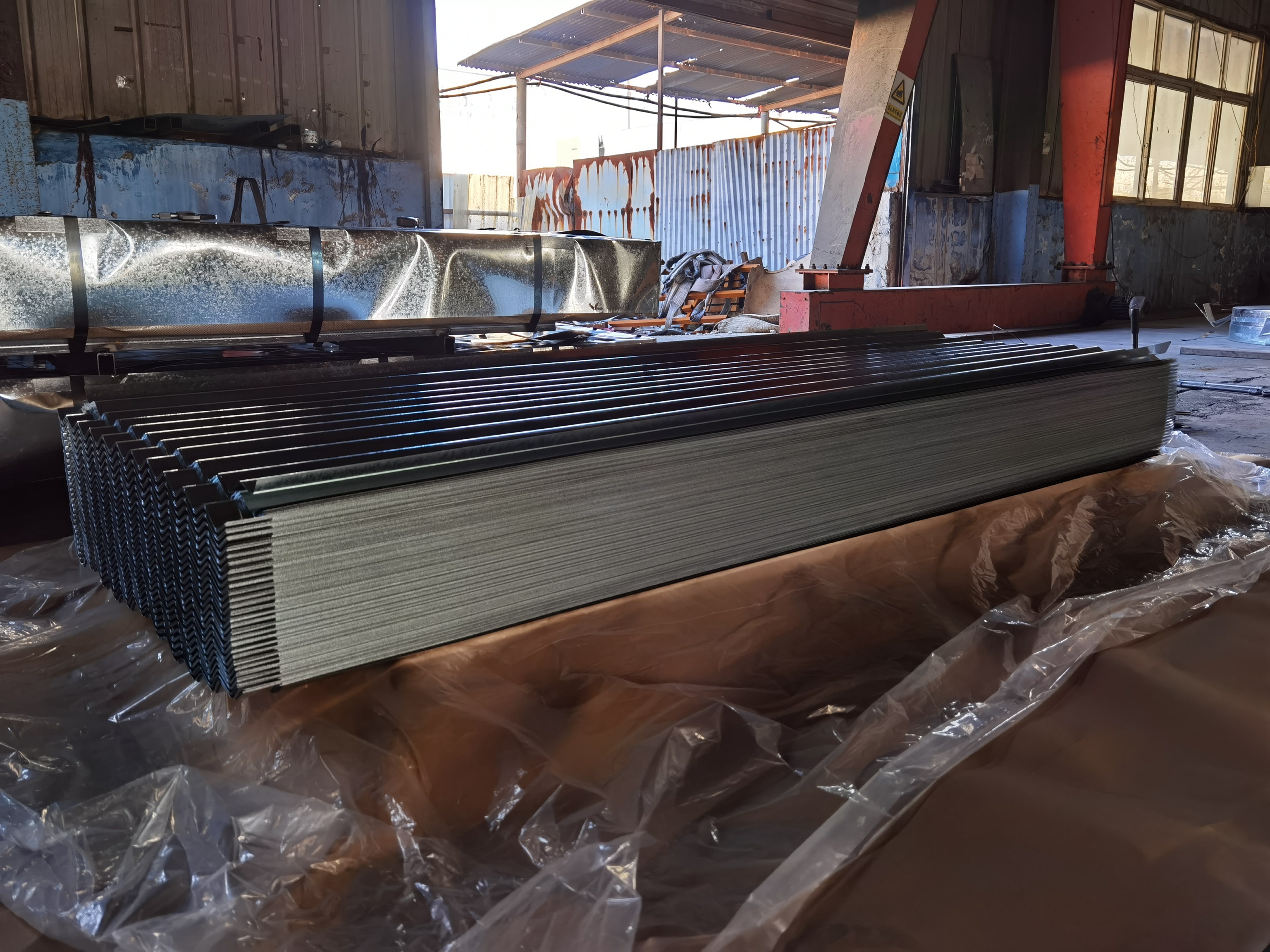 Thickness 0.125- 0.6mm Galvanized Aluzinc Coated Corrugated Steel Roofing Sheet