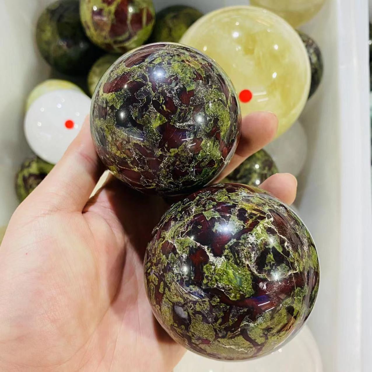 Wholesale Natural Healing High Quality Crystal Ball Spheres Dragon Blood Crystal Sphere Bulk