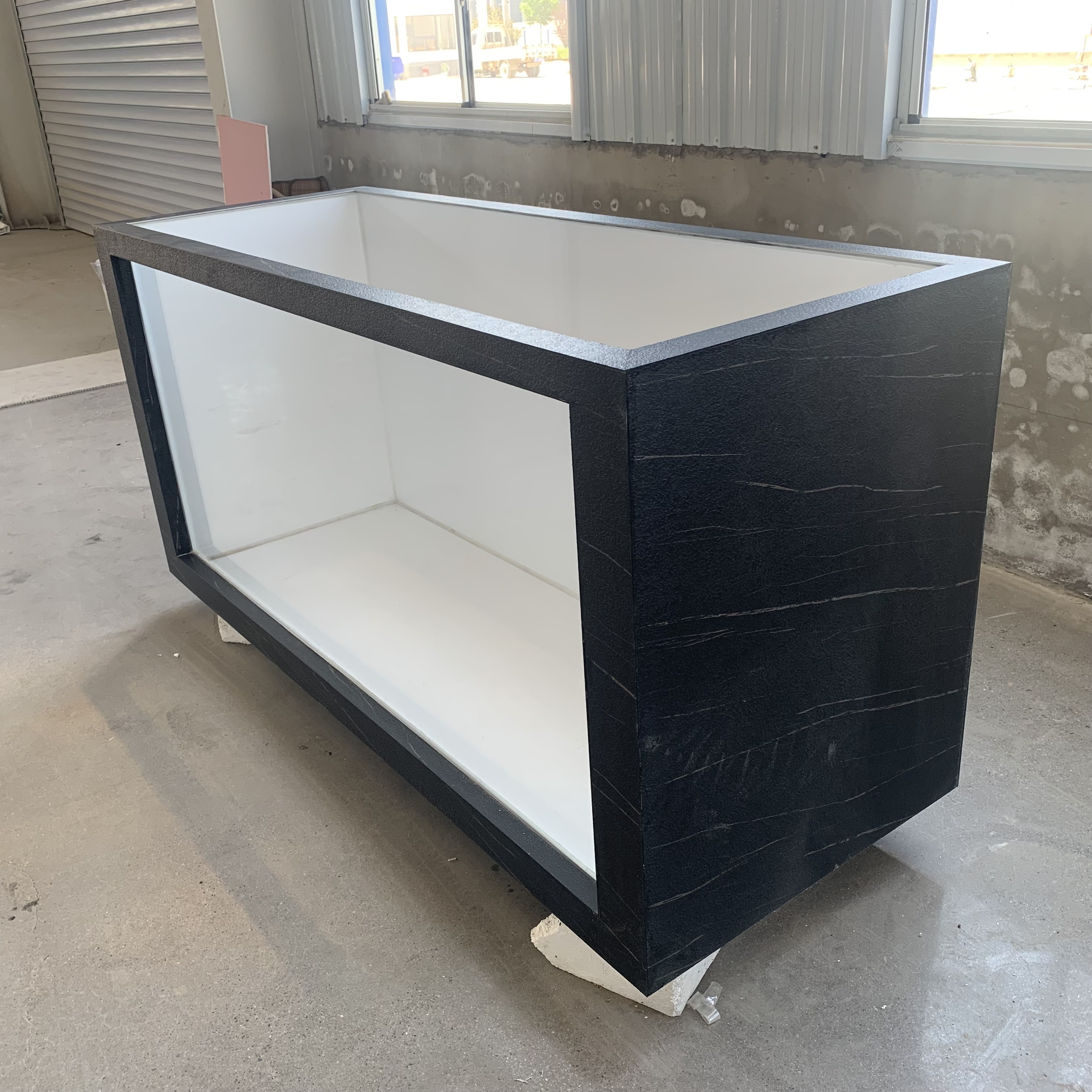 wholesale fashion molded aquarium large fish tanks for sale aquaculture fiberglass fish breeding tank