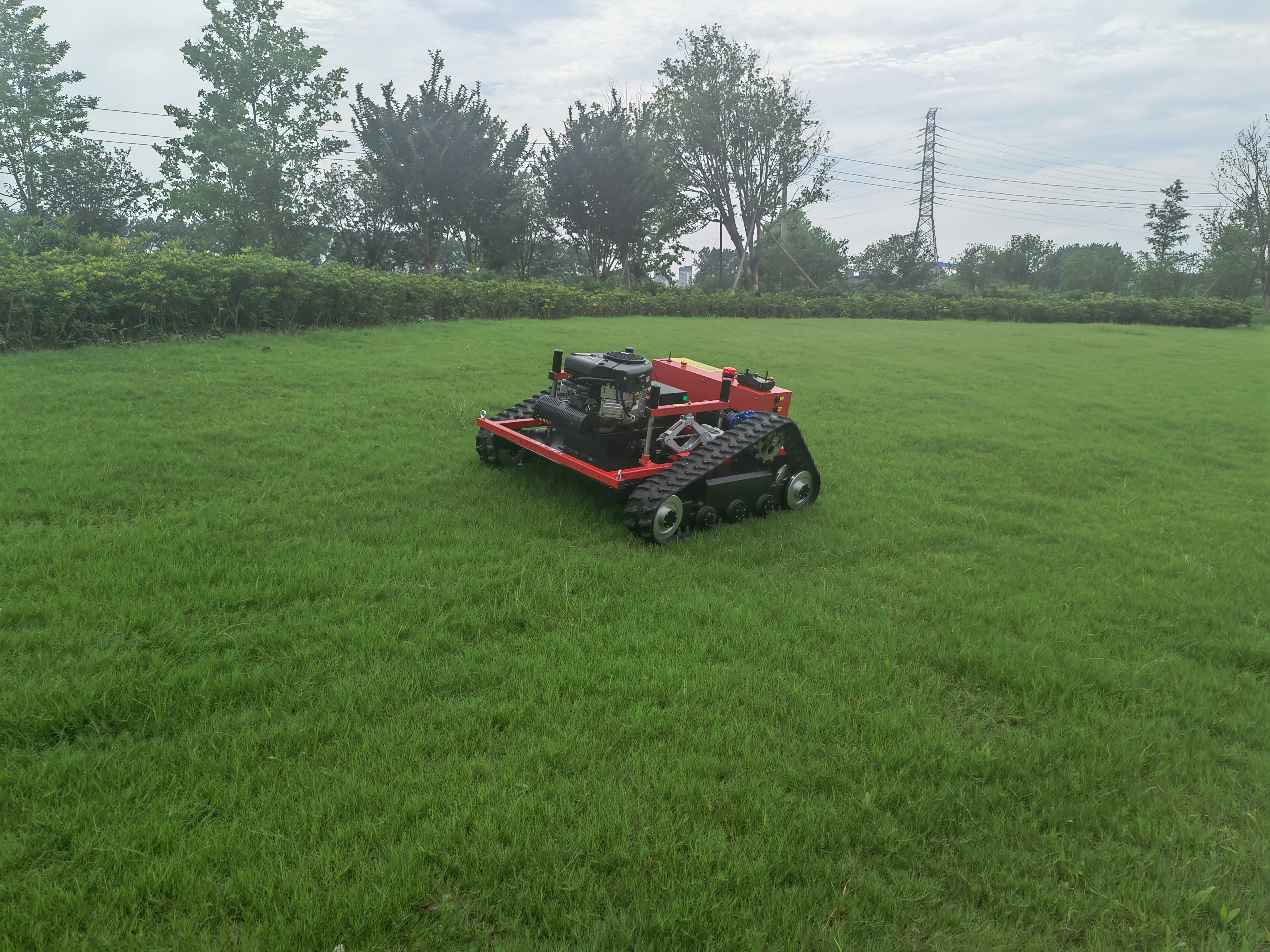 Robotic Rubber tracked chassis for lawn mower tracked chassis platform for grass cutter with rubber track