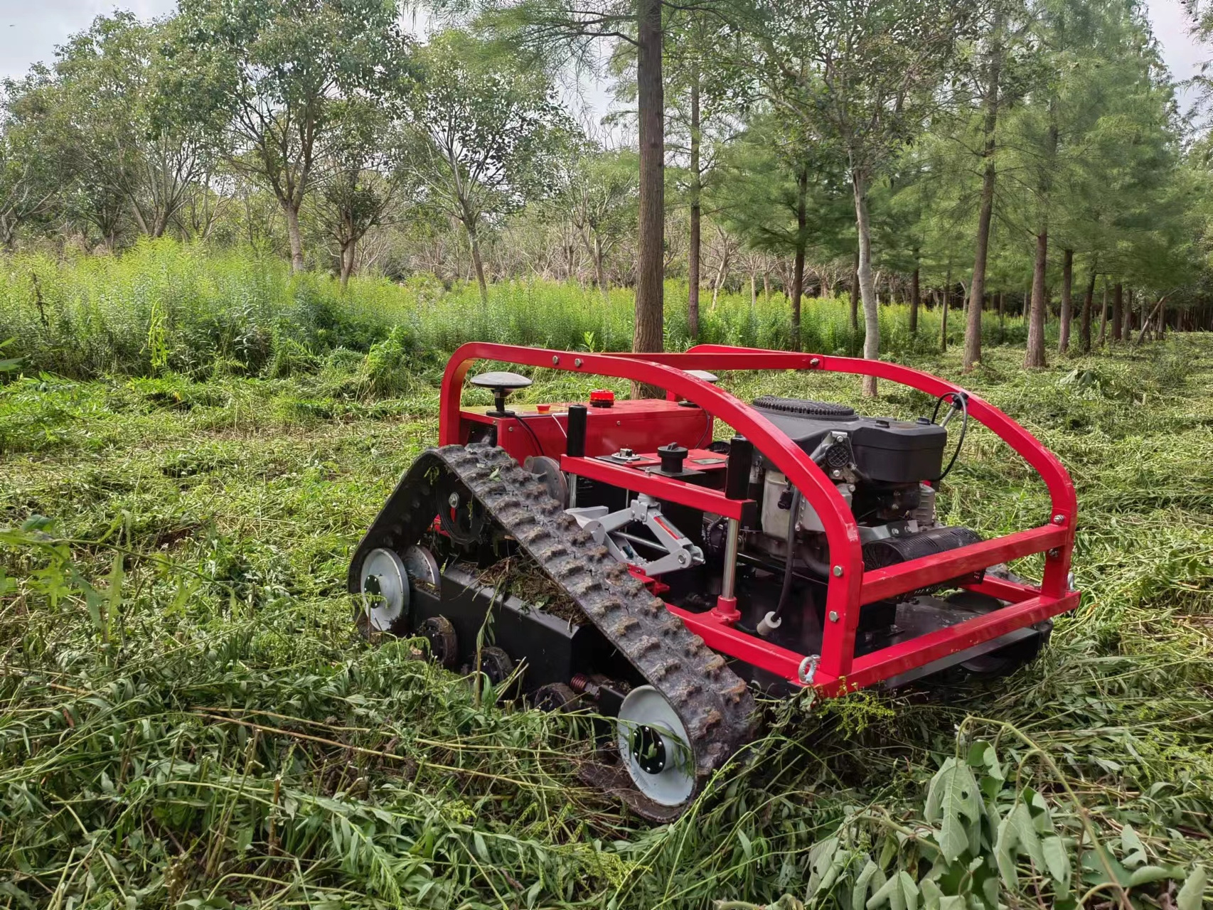 Robotic Rubber tracked chassis for lawn mower tracked chassis platform for grass cutter with rubber track