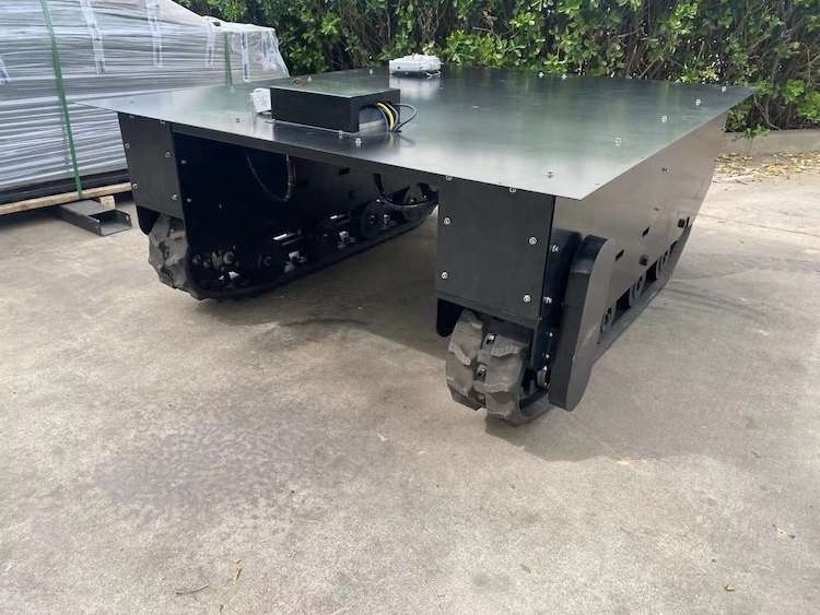 Multifunctional RC rubber track undercarriage robot high technology platform smart robot rubber track chassis tank chassis